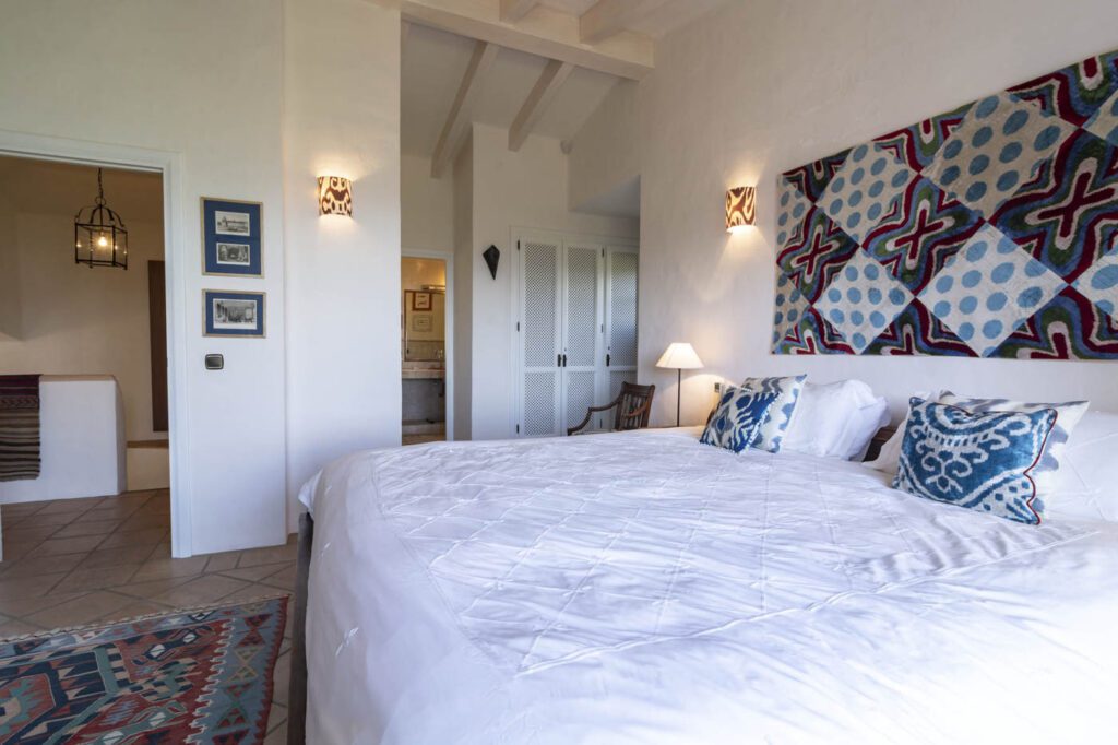 Gaucin-holiday-villa-bedroom